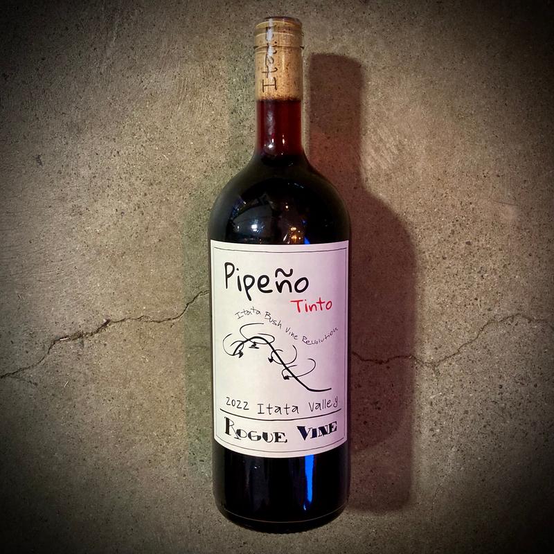 Rogue Vine, Pipeo Tinto, Itata, Chile (1Litre)